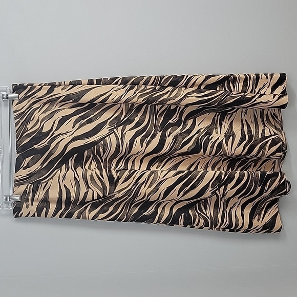 Nine West Dresses & Skirts - Nine West Animal Print Midi Skirt Silky